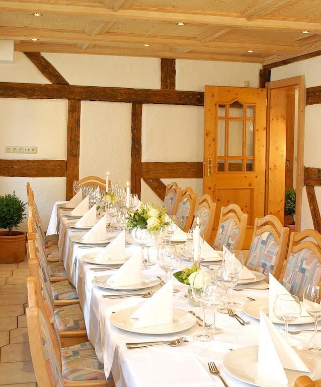 Landgasthof Und Hotel Weisser Lowe Eckental Exterior foto