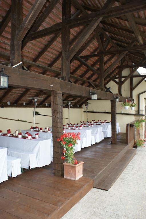 Landgasthof Und Hotel Weisser Lowe Eckental Exterior foto