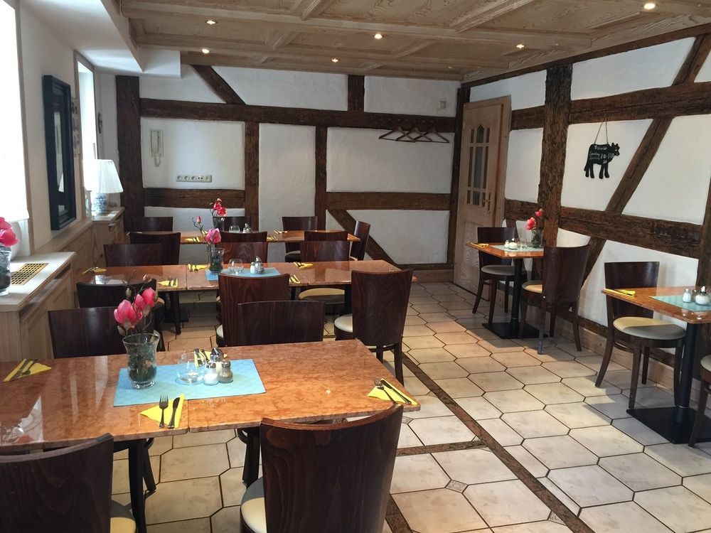Landgasthof Und Hotel Weisser Lowe Eckental Exterior foto